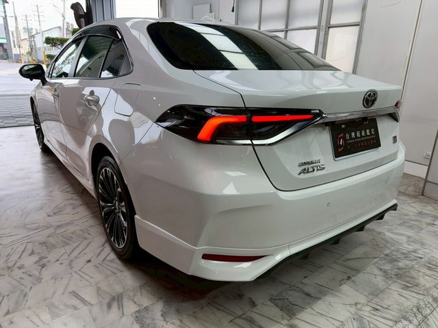 TOYOTA豐田 ALTIS  第5張相片