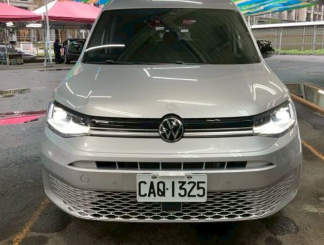 VOLKSWAGEN福斯 CADDY  第1張相片