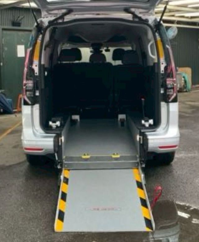 VOLKSWAGEN福斯 CADDY  第5張相片