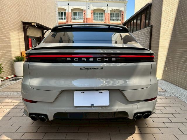 PORSCHE保時捷 CAYENNE  第4張相片