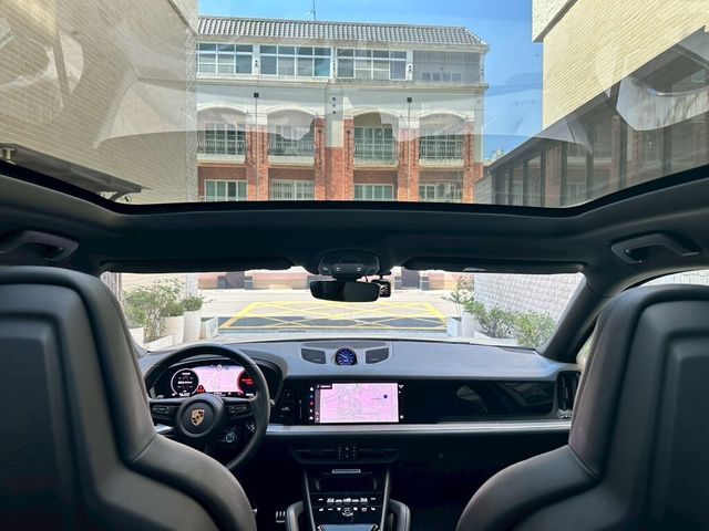 PORSCHE保時捷 CAYENNE  第13張相片