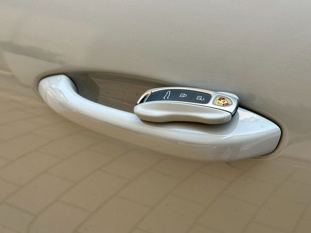 PORSCHE保時捷 CAYENNE  第20張相片