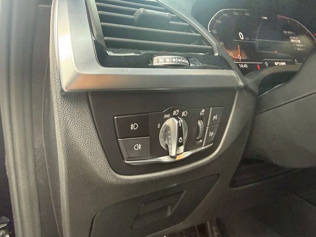 BMW寶馬 X4 XDRIVE30I  第17張相片