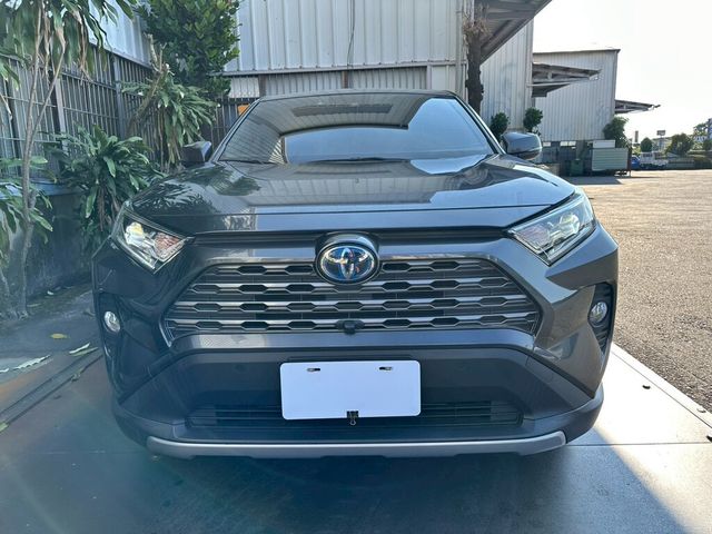 TOYOTA豐田 RAV4  第2張相片