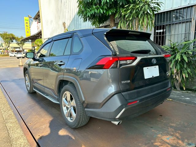 TOYOTA豐田 RAV4  第4張相片