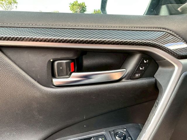 TOYOTA豐田 RAV4  第10張相片