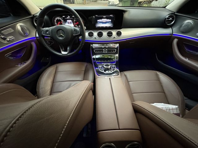 M-BENZ賓士 E200  第5張相片