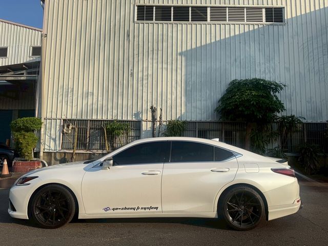 LEXUS凌志 ES200  第3張相片