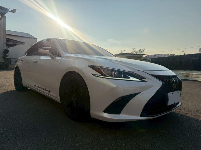 LEXUS凌志 ES200  第4張相片