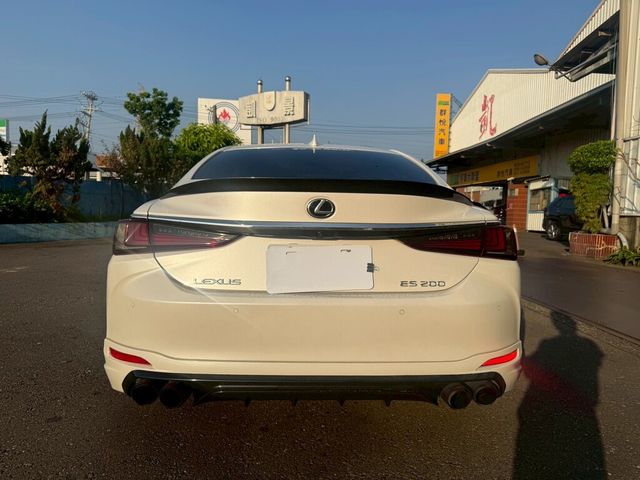 LEXUS凌志 ES200  第5張相片