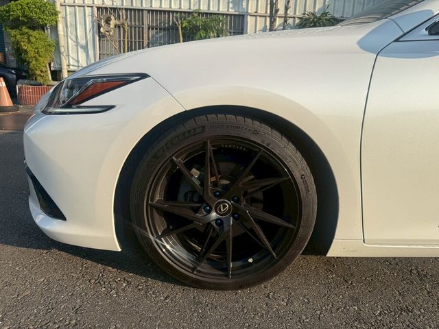 LEXUS凌志 ES200  第8張相片
