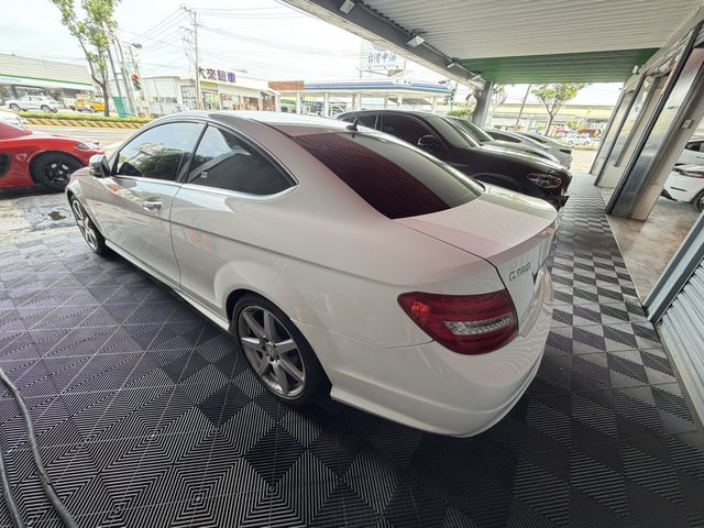 M-BENZ賓士 C180 COUPE  第5張相片