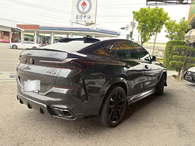 BMW寶馬 X6 XDRIVE40I  第2張相片