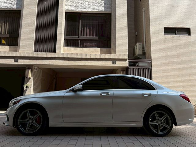 M-BENZ賓士 C300 COUPE  第7張相片
