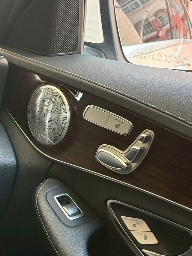 M-BENZ賓士 C300 COUPE  第12張相片