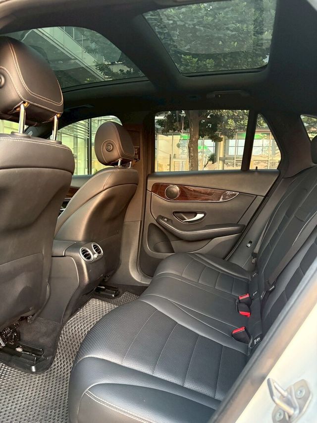 M-BENZ賓士 GLC300  第5張相片