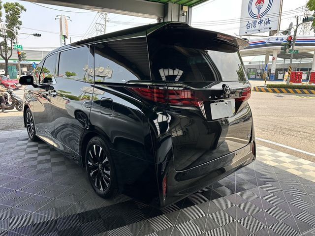 TOYOTA豐田 ALPHARD  第4張相片