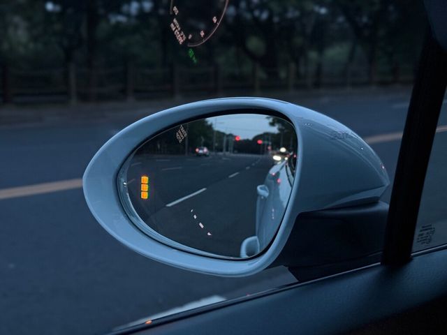 PORSCHE保時捷 CAYENNE  第7張相片