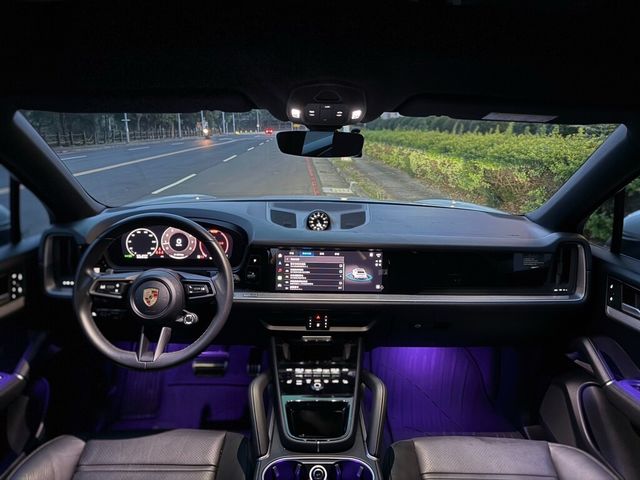 PORSCHE保時捷 CAYENNE  第8張相片