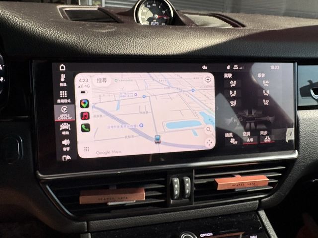 PORSCHE保時捷 CAYENNE  第7張相片