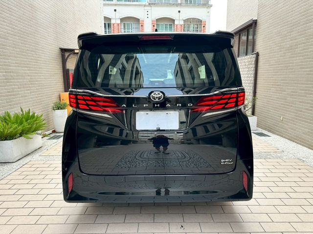 TOYOTA豐田 ALPHARD  第4張相片