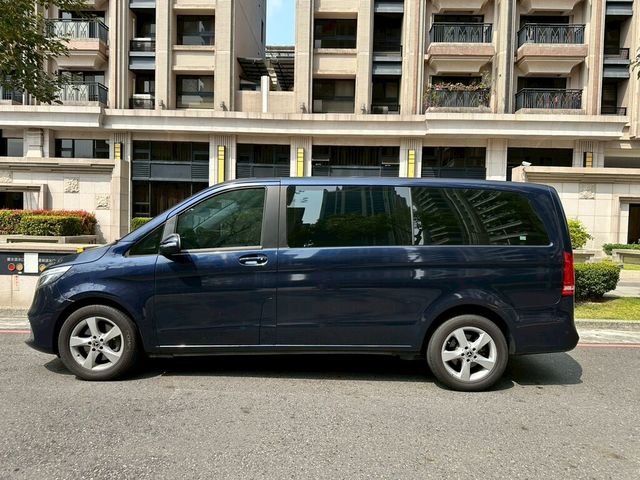 M-BENZ賓士 V220 D  第4張相片