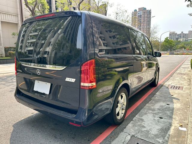 M-BENZ賓士 V220 D  第7張相片
