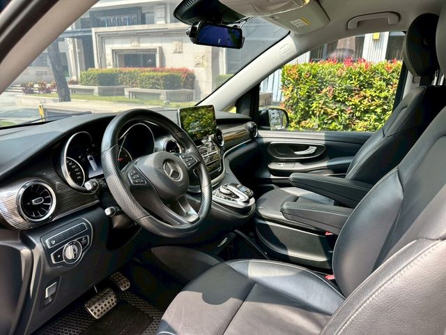 M-BENZ賓士 V220 D  第9張相片