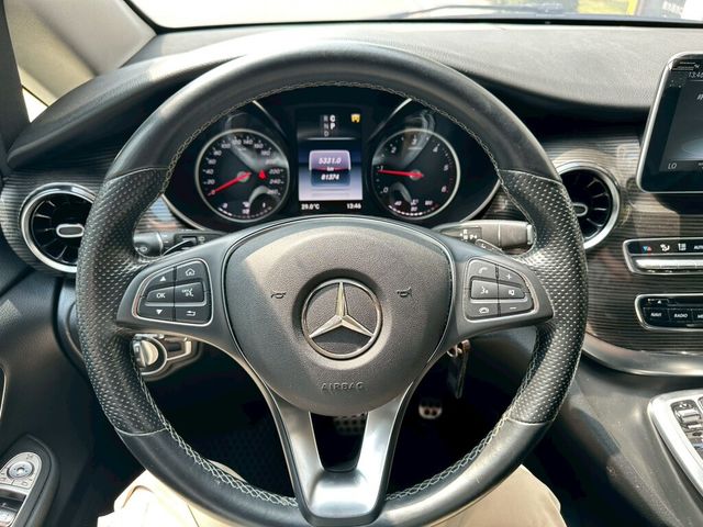 M-BENZ賓士 V220 D  第11張相片