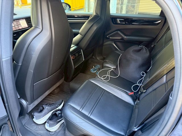 PORSCHE保時捷 CAYENNE  第7張相片