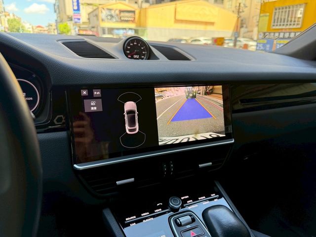 PORSCHE保時捷 CAYENNE  第10張相片