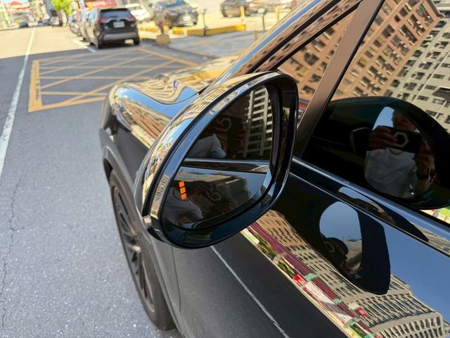 PORSCHE保時捷 CAYENNE  第14張相片