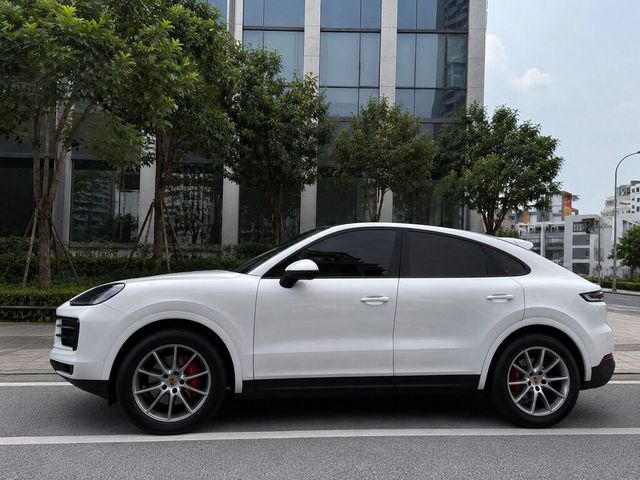 PORSCHE保時捷 CAYENNE  第4張相片