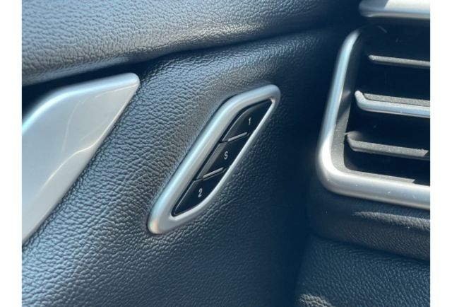 2015 瑪莎拉蒂 GHIBLI SQ4  第6張相片