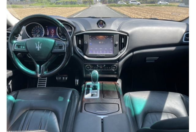 2015 瑪莎拉蒂 GHIBLI SQ4  第9張相片