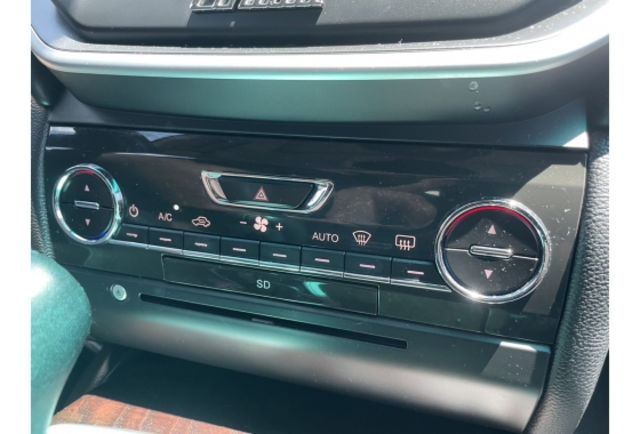 2015 瑪莎拉蒂 GHIBLI SQ4  第14張相片