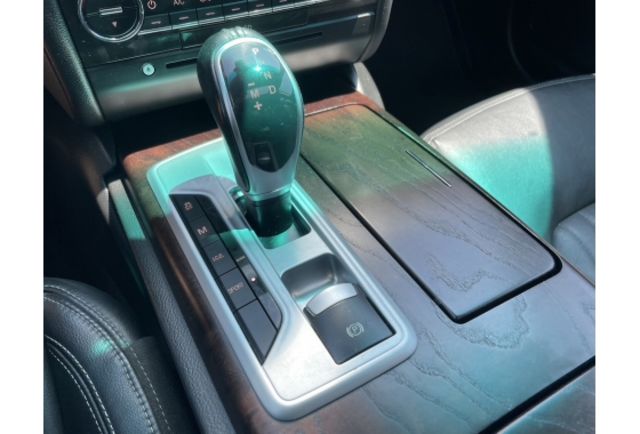 2015 瑪莎拉蒂 GHIBLI SQ4  第15張相片