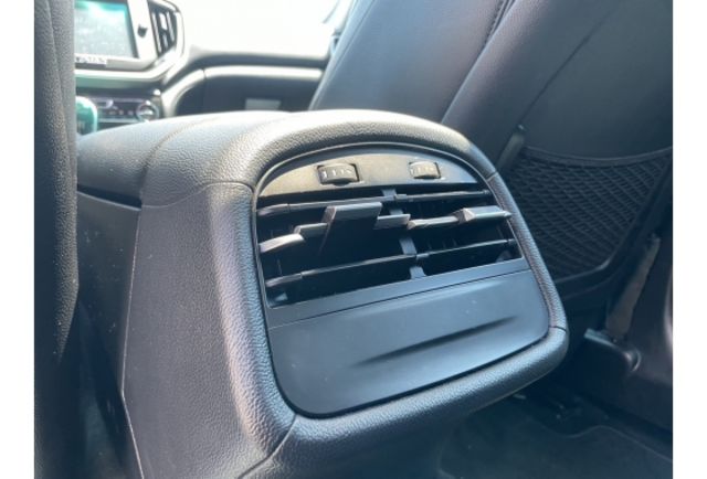 2015 瑪莎拉蒂 GHIBLI SQ4  第16張相片