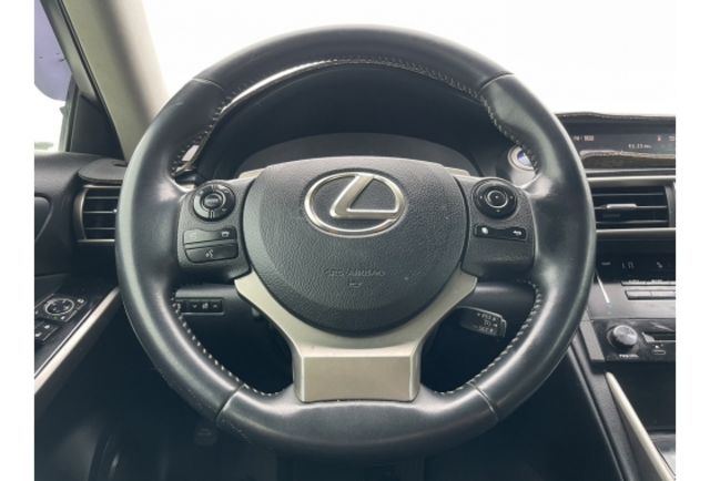 2014 LEXUS IS300H 2.5 豪華版  第9張相片
