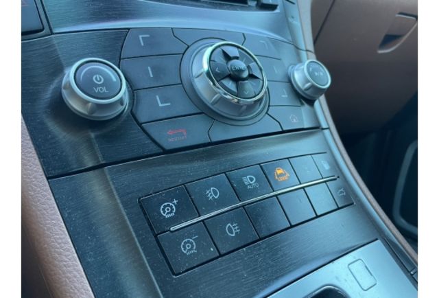 2013 納智捷 U7  第15張相片