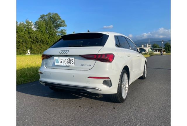 2021 A3 30 TFSI輕油電  第4張相片