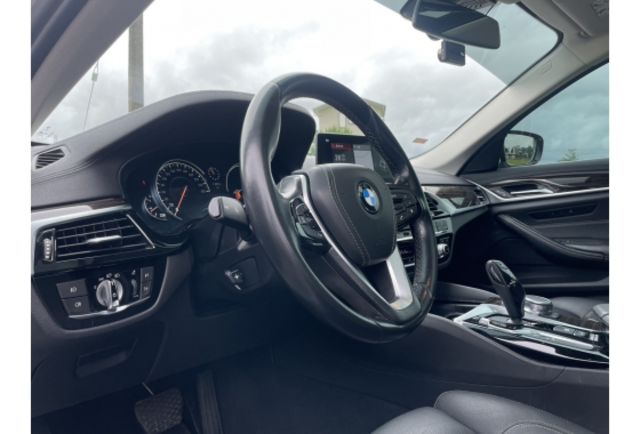 2017 BMW 530I 白金旗艦  第8張相片