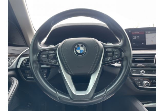 2017 BMW 530I 白金旗艦  第10張相片