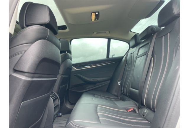 2017 BMW 530I 白金旗艦  第18張相片