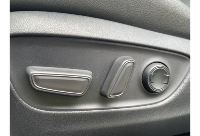 2019 RAV4 油電  第5張相片