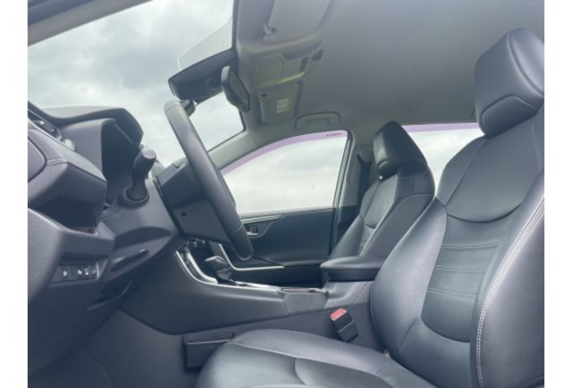 2019 RAV4 油電  第7張相片