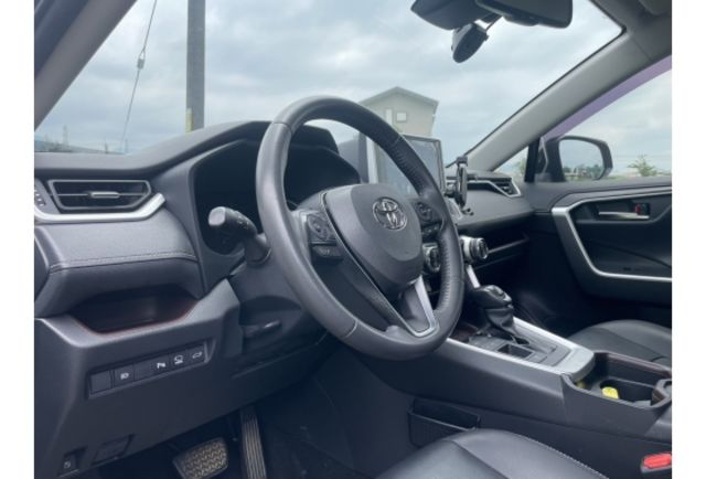 2019 RAV4 油電  第8張相片