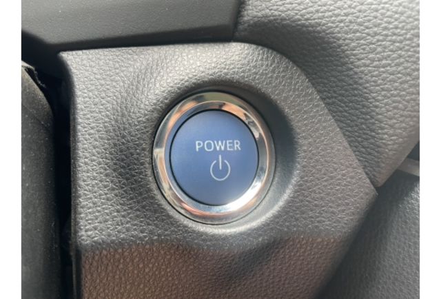 2019 RAV4 油電  第12張相片