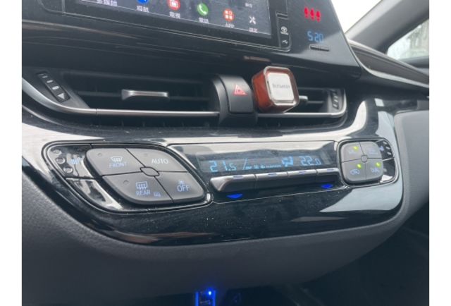 2018 TOYOTA CHR 尊絕版  第12張相片