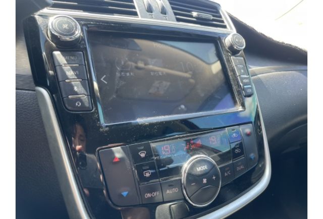 Nissan TIIDA  第10張相片